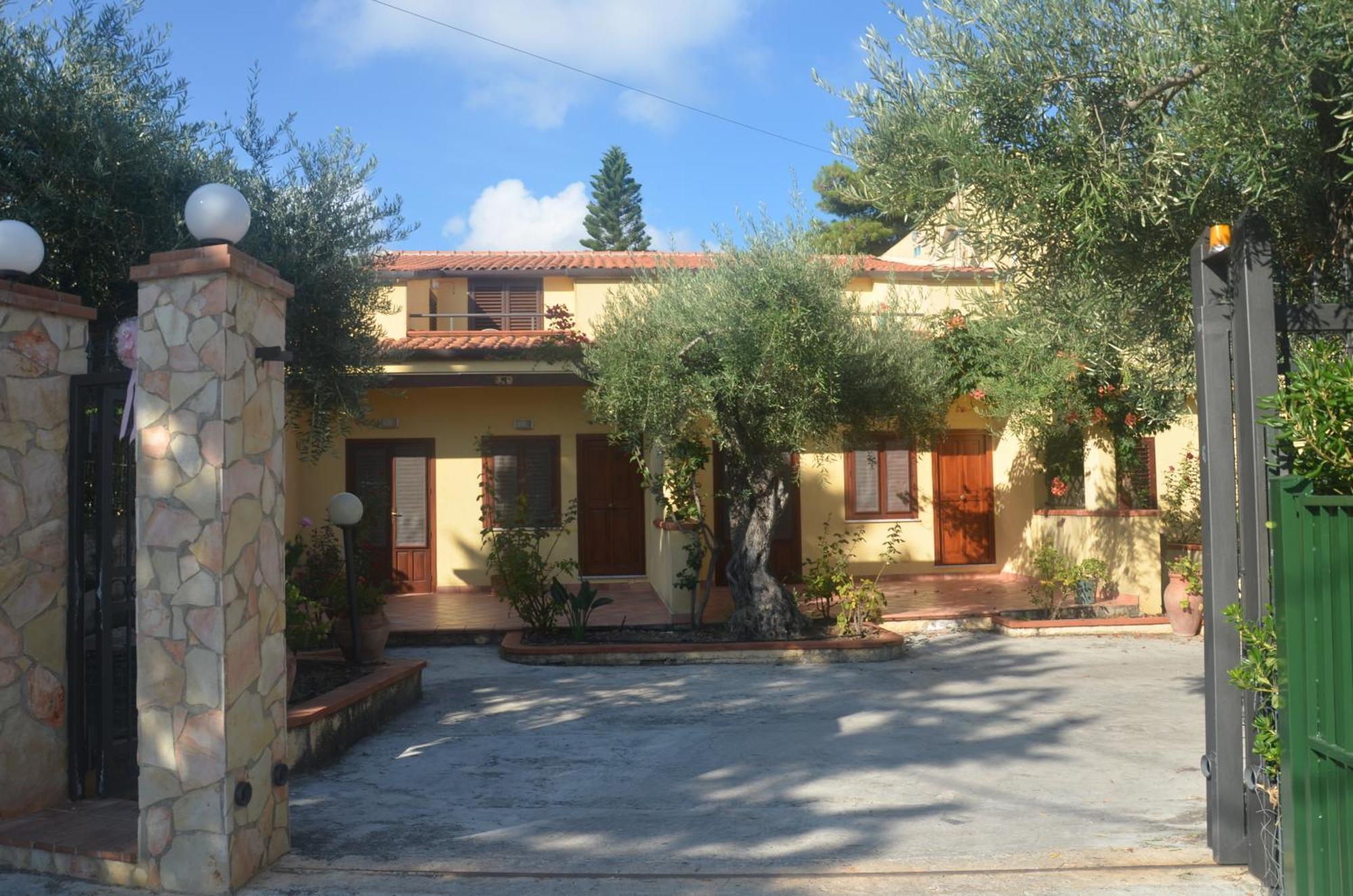 Holiday Apartament *